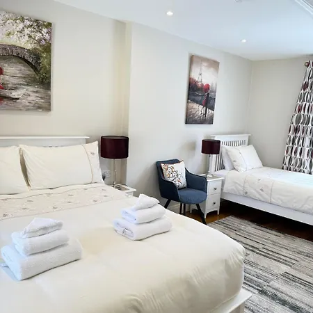 3 Fair Hill House Centrally Located With Parking And Wifi Sleeps 6 Feriehus Killarney