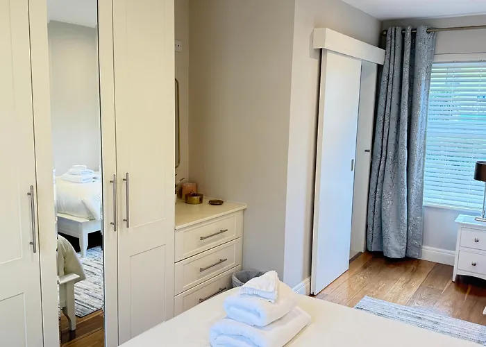 Luxury 2 Bedroom Townhouse - Town Centre 3 Minute Walk -free Parking -wifi Killarney