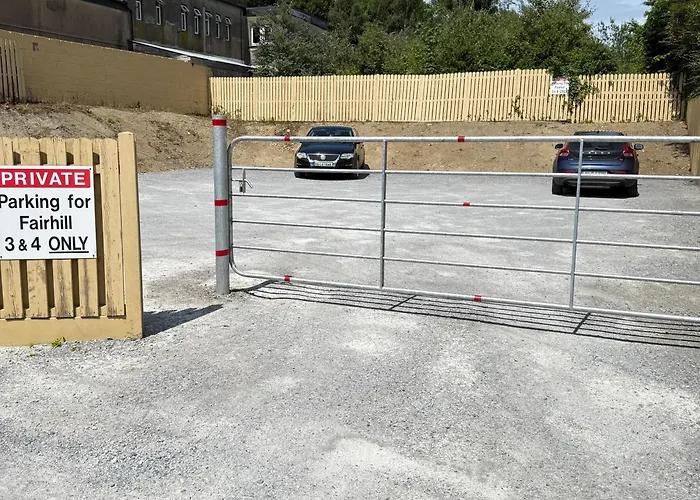 Luxury 2 Bedroom Townhouse - Town Centre 3 Minute Walk -free Parking -wifi Killarney
